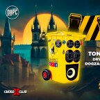 ŽLUTÁ POPELNICE V PRAZE & TECHNO STAGE